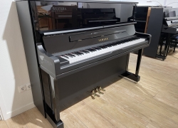 yamaha piano zwart yus1 121cm huurinstrument 1