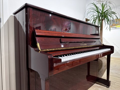 Yamaha piano v118 mahonie 9