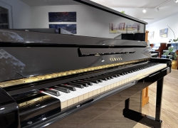 yamaha piano su118 zwart gebruikt 7