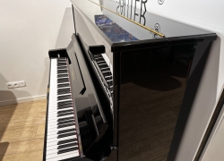 yamaha piano su131 zwart gebruikt 3