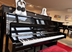 yamaha piano zwart hoogglans silent transaccousti 1