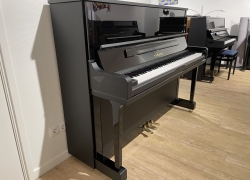 yamaha piano zwart yus1 121cm huurinstrument 2