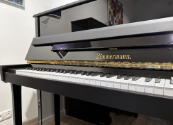 zimmermann piano z4 116cm zwart gewrapped voor con 7